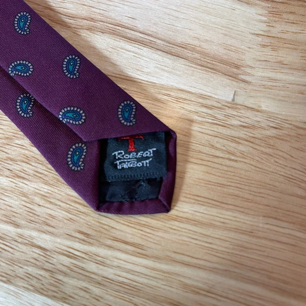 Vintage Robert Talbott Paisley Silk Hand Sewn‎ Burgundy Blue Men's Necktie